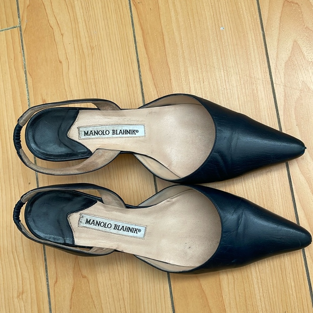 Manolo Blahnik Slingback kitten heel